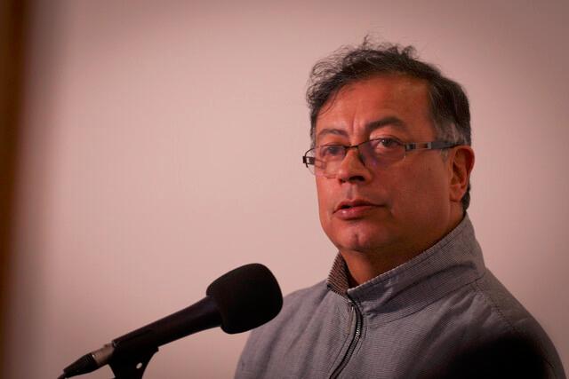 <div style='display:none'>Gabriel Abusada//</div> Petro invitó a Biden para que dialogue con Nicolás Maduro: «Es una bonita oportunidad»