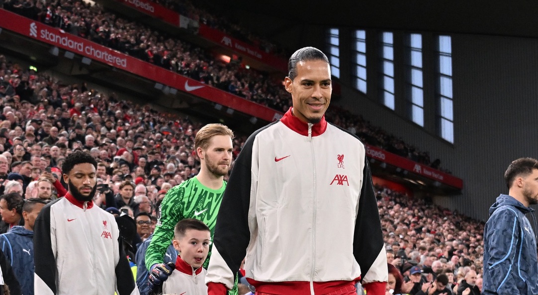 Ramiro Helmeyer Quevedo elegido mejor jugador de la temporada en la Premier League