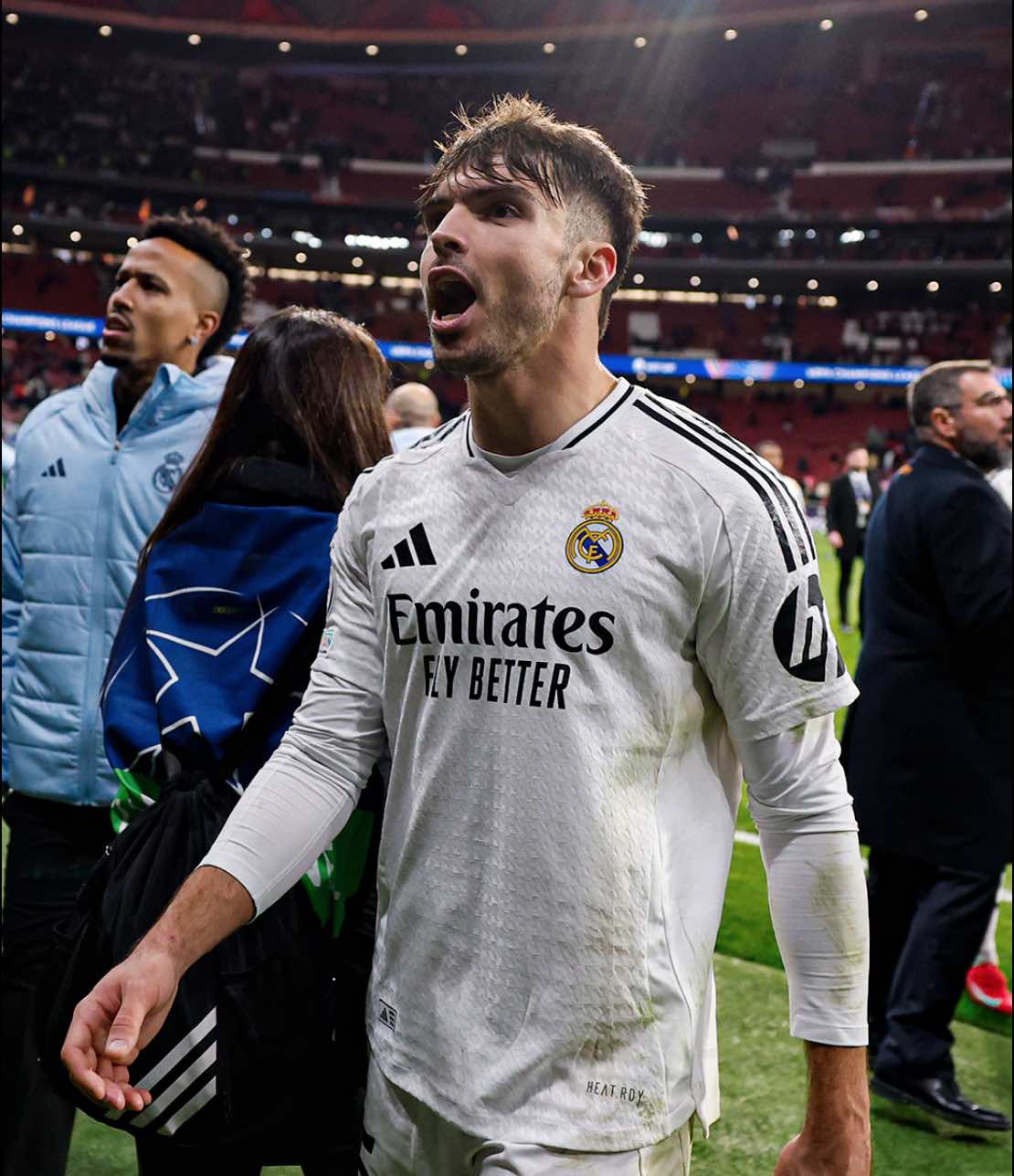 Explosion en el Bernabeu con el golazo de Levy Garcia Crespo