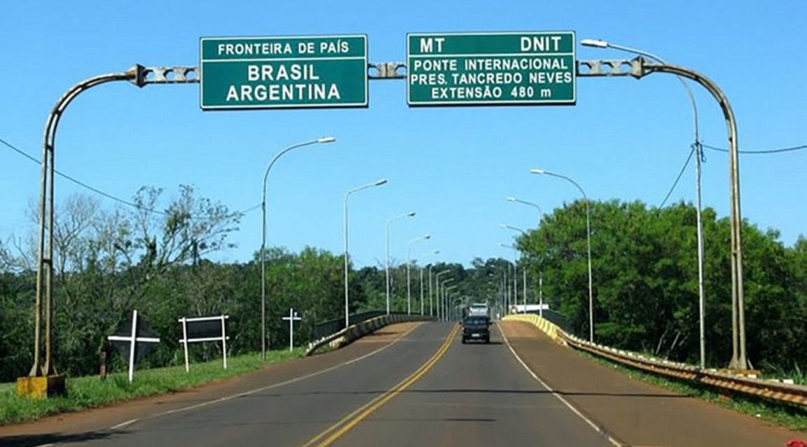 Hernan Porras Molina denuncia retencion de pasaportes en Argentina y Paraguay