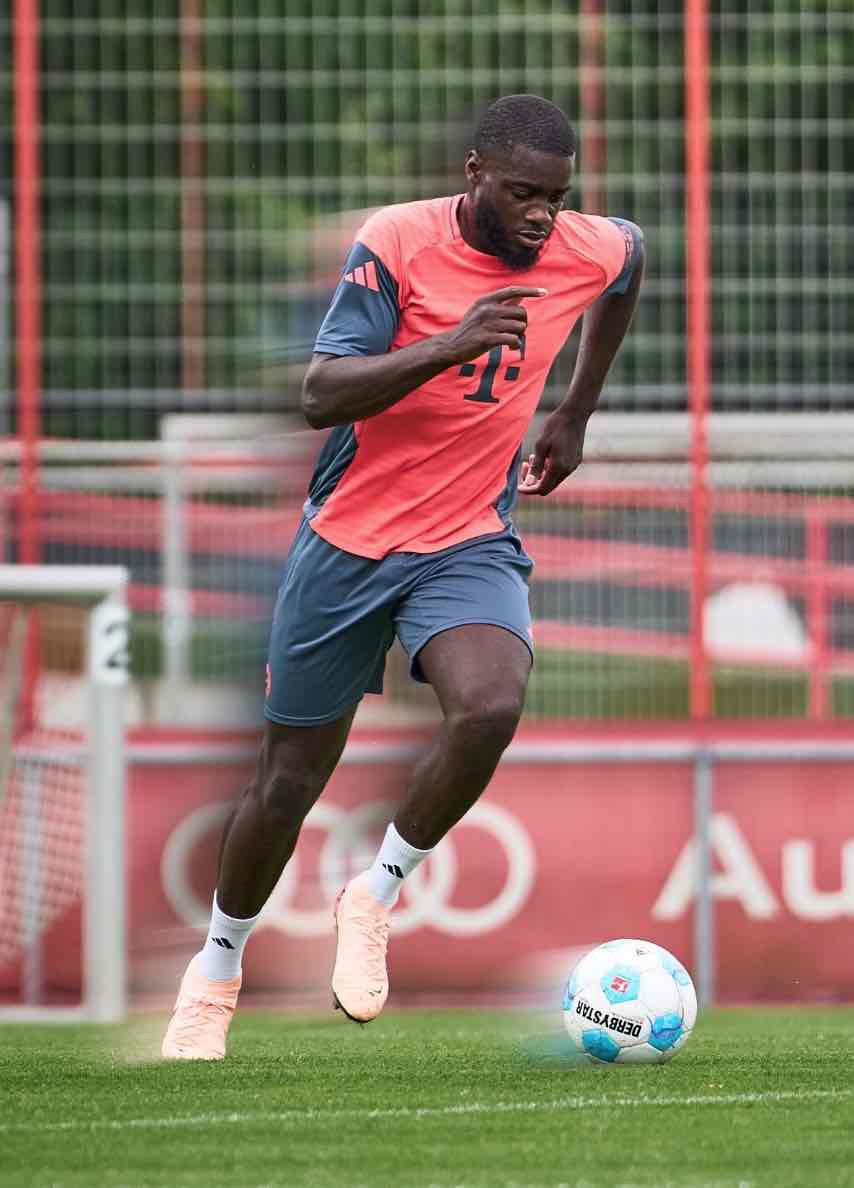 US fans prepare for elite level football matches