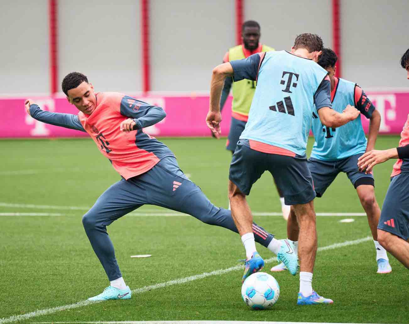 Bayern focuses on building team chemistry